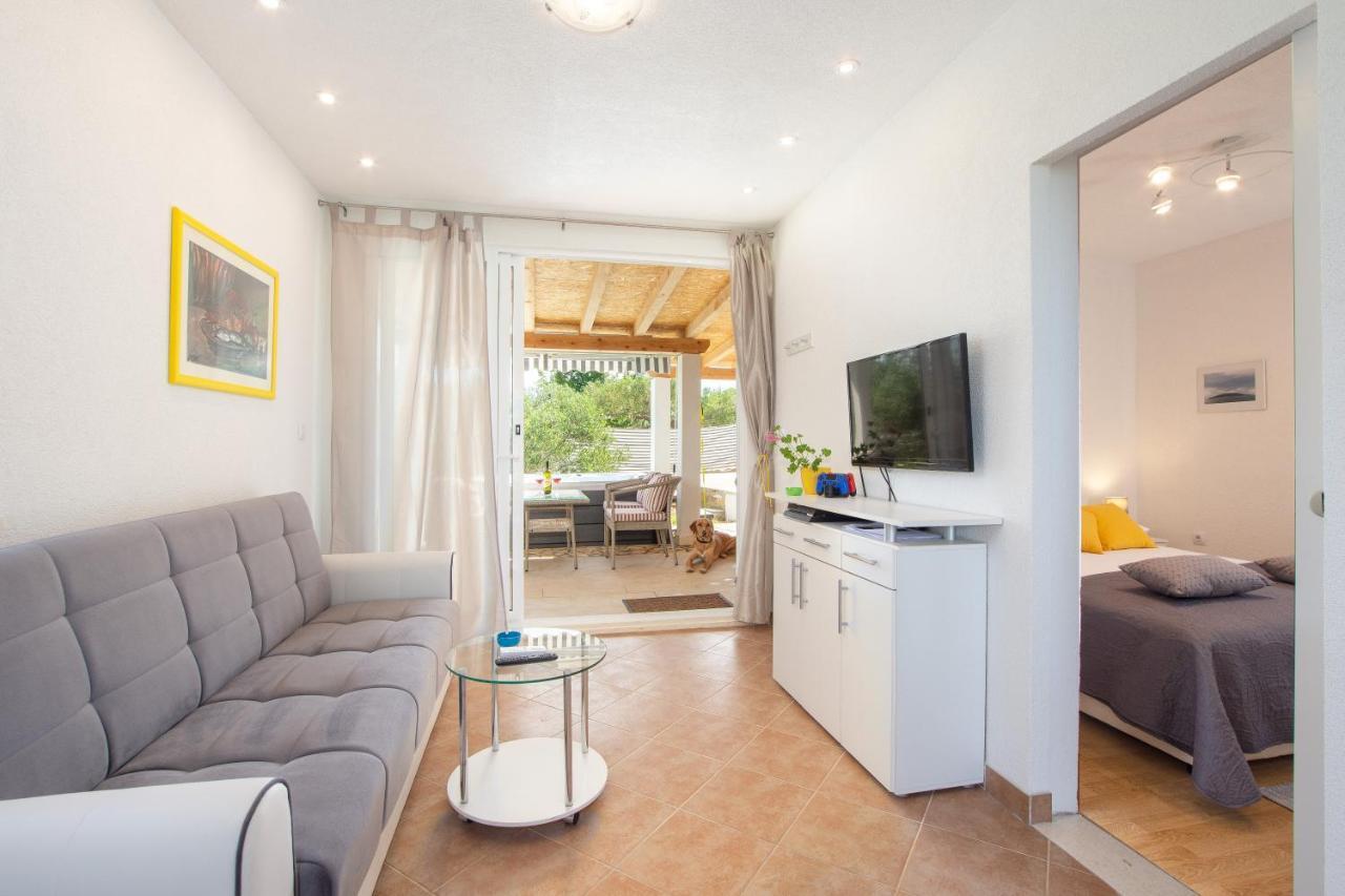 Vila Lila มาลี เดอร์เวนิค ภายนอก รูปภาพ
