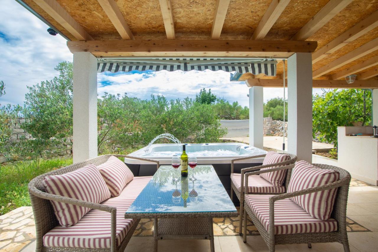 Vila Lila มาลี เดอร์เวนิค ภายนอก รูปภาพ